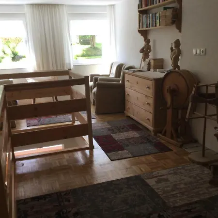 Gaestehaus Pfandl 아파트 *